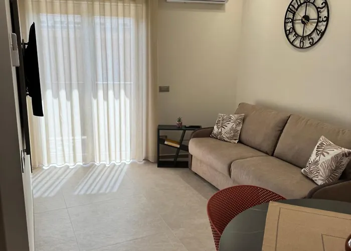 Hermes Luxury 아파트